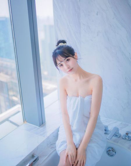 自拍偷拍欧亚洲色图v一区不卡_高清全集免费观看