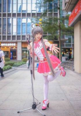 欧美一级少妇aaaabbbb_720迅雷电影在线