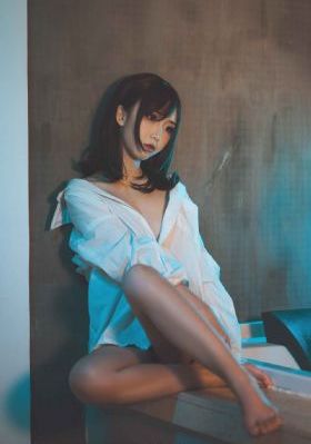 女人18毛片一区二区三区免费看_HD电影免费在线
